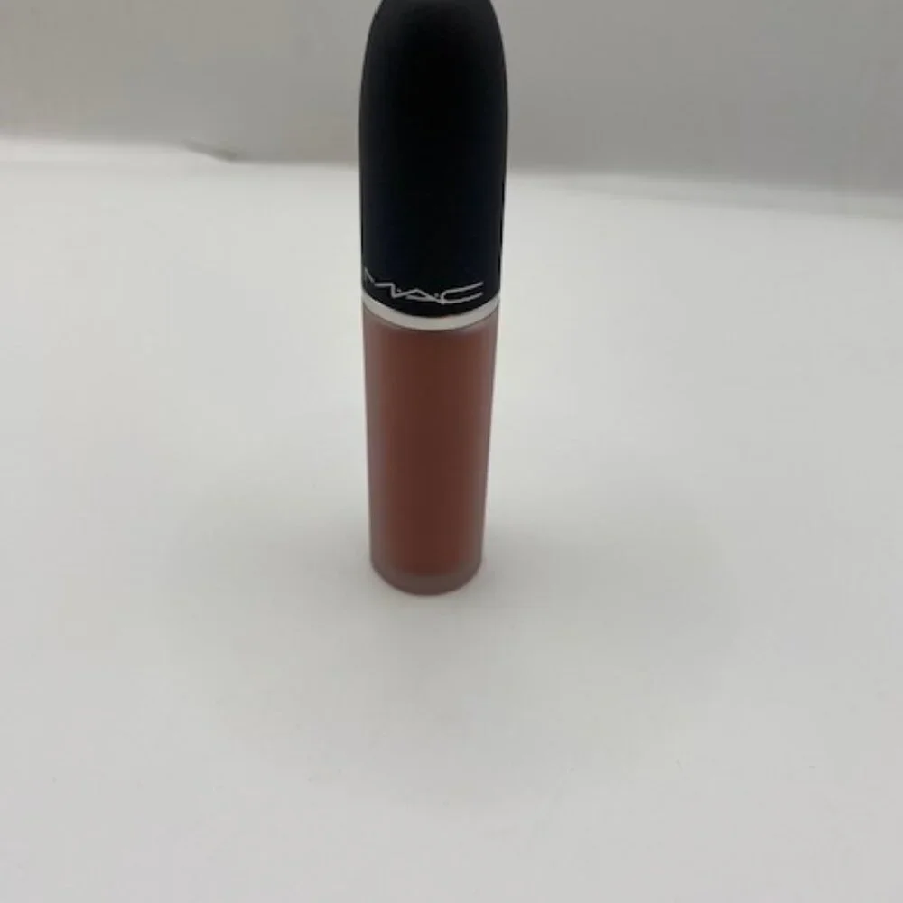 MAC Lipstick - Picture 7 of 7